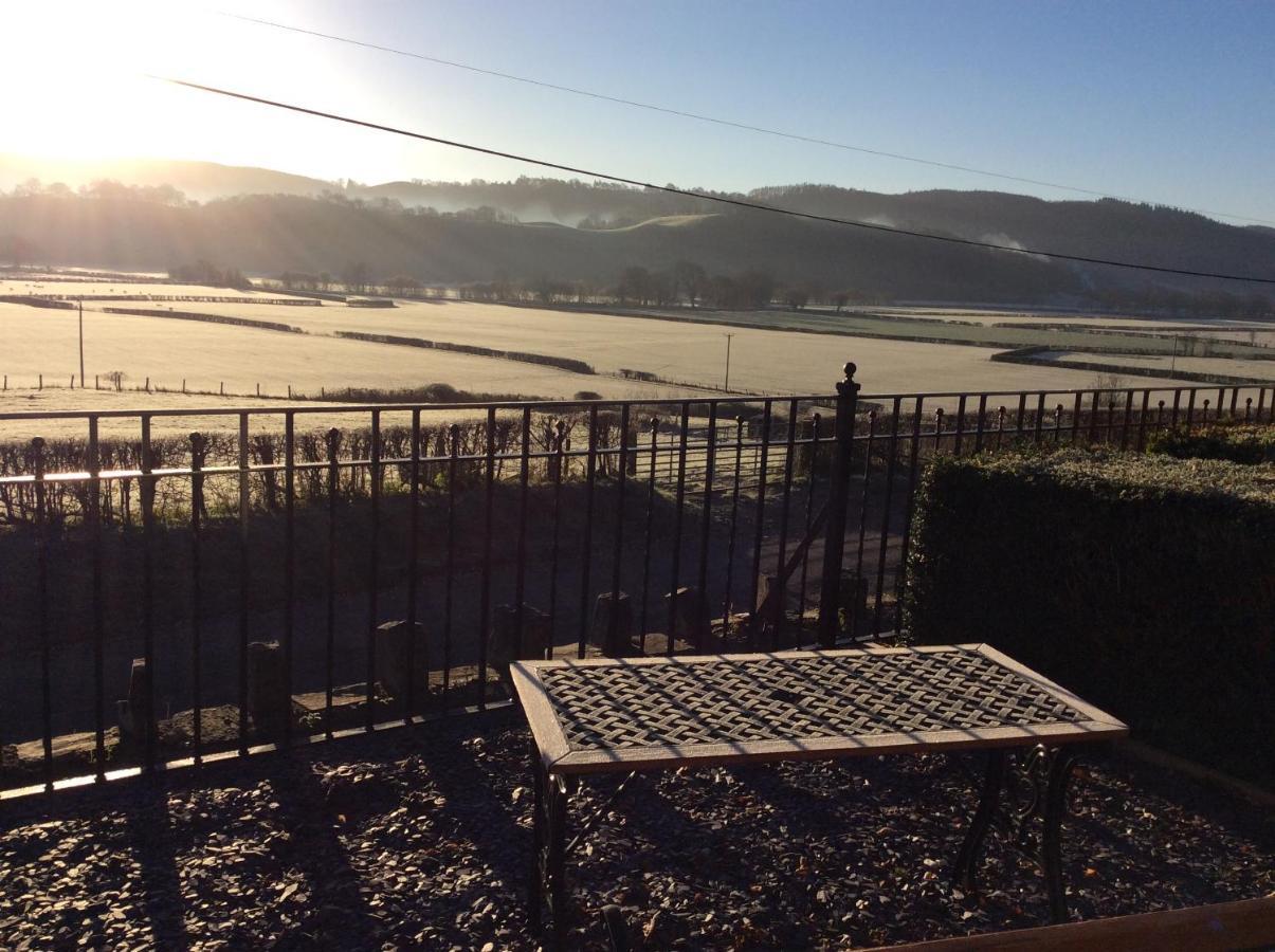 Bed and Breakfast Tan Y Graig Meifod Exterior foto